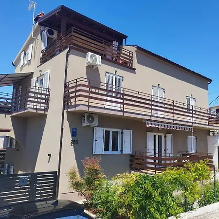 Apartament Centar *